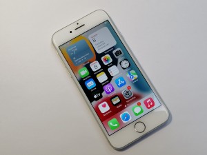 Мобильный телефон iPhone 7 32GB