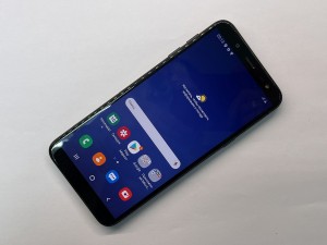 Мобильный телефон Samsung J6 3/32GB