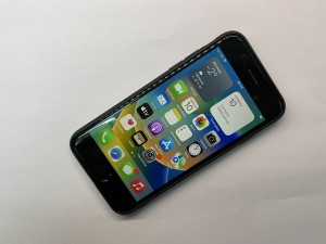Мобильный телефон iPhone 8 64GB