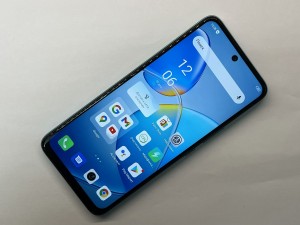 Мобильный телефон infinix x6816d 4/64GB