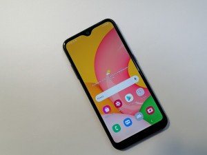 Мобильный телефон Samsung a01