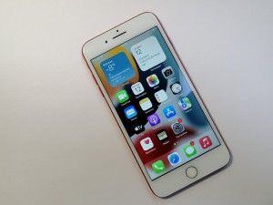 Мобильный телефон iPhone 7 plus 128gb