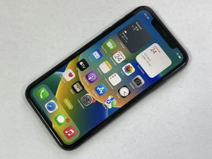 Мобильный телефон iPhone 11 64GB