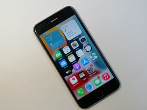 Мобильный телефон iPhone 6S 32GB