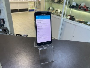 Мобильный телефон Samsung j3 2016