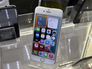 Мобильный телефон iPhone 6s 32GB