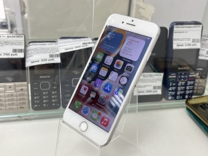 Мобильный телефон iPhone  7 256GB