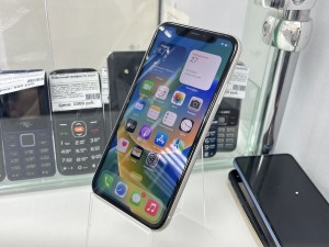 Мобильный телефон iPhone  11 64GB