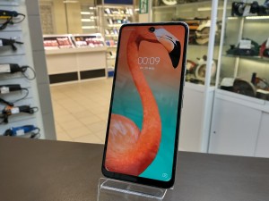 Мобильный телефон TECNO CAMON 18 6/128GB