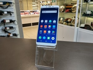 Мобильный телефон Meizu м6s 3/32GB