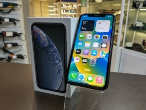 Мобильный телефон iPhone xr 64GB