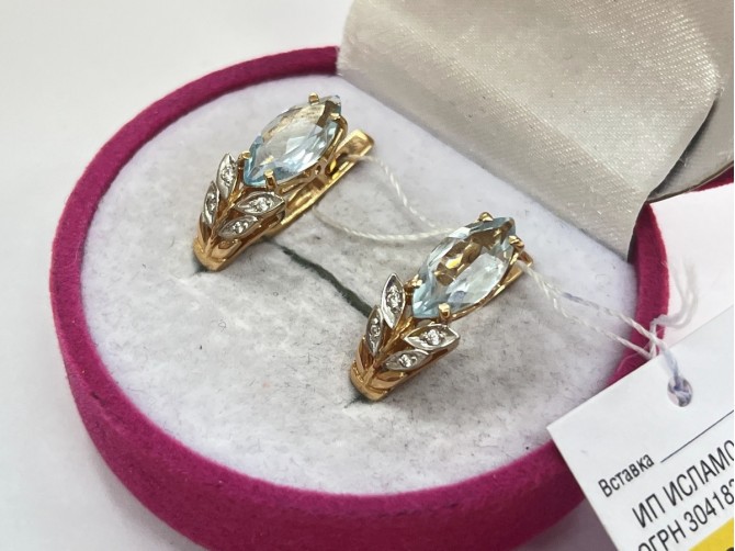 Серьги с камнями золотые