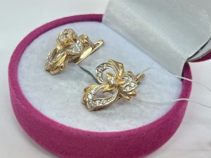 Серьги с камнями золотые