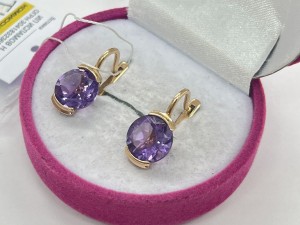 Серьги с камнями золотые
