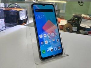 Мобильный телефон Tecno Spark 8c 4/64GB