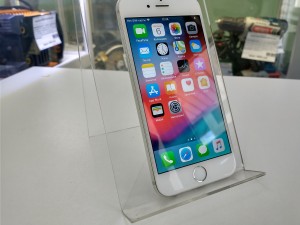 Мобильный телефон iPhone 6 16GB