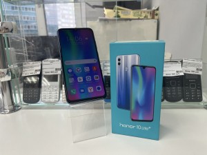 Мобильный телефон Honor 10 lite 3/32GB