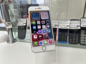 Мобильный телефон iPhone 7 32гб