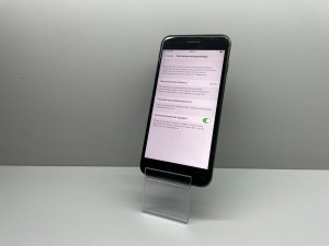 Мобильный телефон iPhone 8 plus 64gb