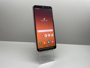 Мобильный телефон Samsung А8 2018