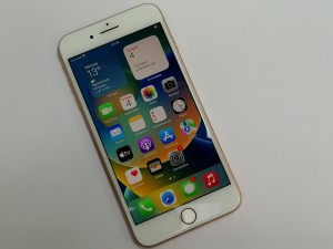 Мобильный телефон iPhone 8 Plus 64GB