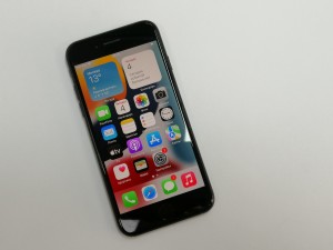 Мобильный телефон iPhone 7 32GB