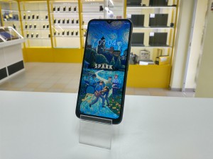 Мобильный телефон Tecno Spark 8С 4/64GB