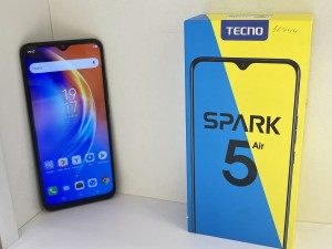 Мобильный телефон Tecno spark 5 air 2/32GB