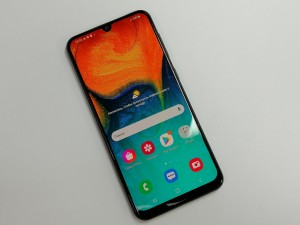 Мобильный телефон Samsung A30 32GB