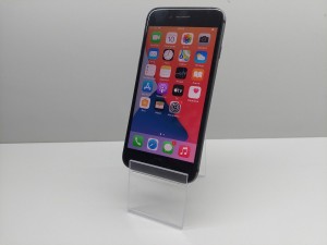 Мобильный телефон iPhone 8 64GB