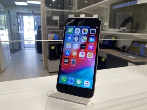 Мобильный телефон iPhone 6 16GB