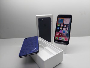 Мобильный телефон iPhone 7 32GB