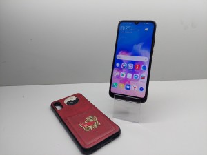 Мобильный телефон Huawei y6 2019 2/32GB