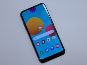 Мобильный телефон Samsung Galaxy M01