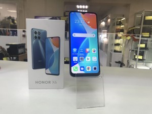Мобильный телефон Honor X6 4/64GB