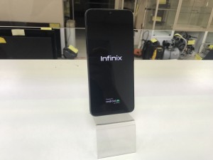 Мобильный телефон Infinix smart 6 32 GB