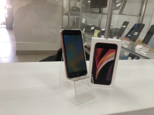 Мобильный телефон iPhone SE 2020 64GB