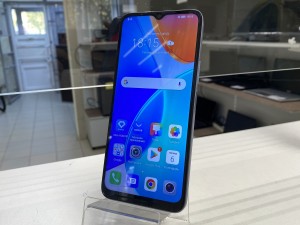 Мобильный телефон Honor X6 4/64GB