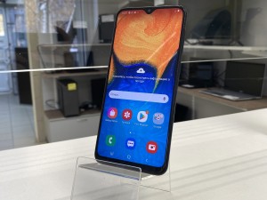 Мобильный телефон Samsung  a20 3/32GB