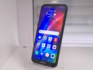 Мобильный телефон Honor 8S 2/32GB