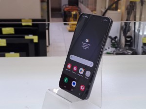 Мобильный телефон Samsung Galaxy S23 8/128GB