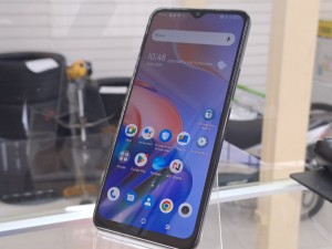 Мобильный телефон TCL 408 64GB