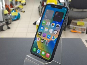 Мобильный телефон iPhone XR 128GB