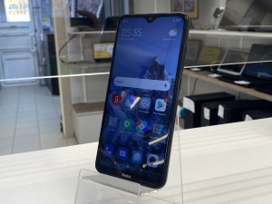 Мобильный телефон Xiaomi Redmi 8 3/32GB