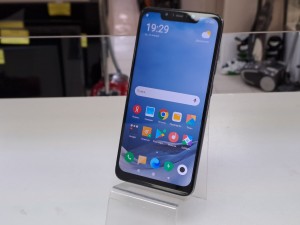 Мобильный телефон POCO Pocophone f1 6/64GB