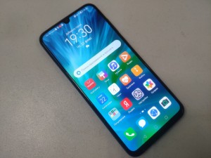 Мобильный телефон Honor 30i 4/128GB