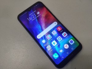 Мобильный телефон Honor 8S 2/32GB 