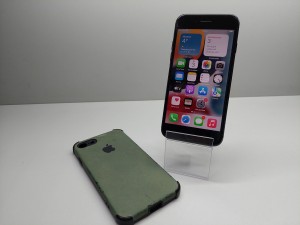 Мобильный телефон iPhone 7 32GB