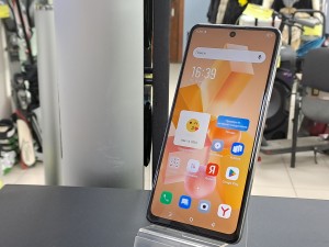 Мобильный телефон infinix HOT 40 8/128GB
