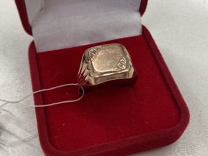 Перстень золотой